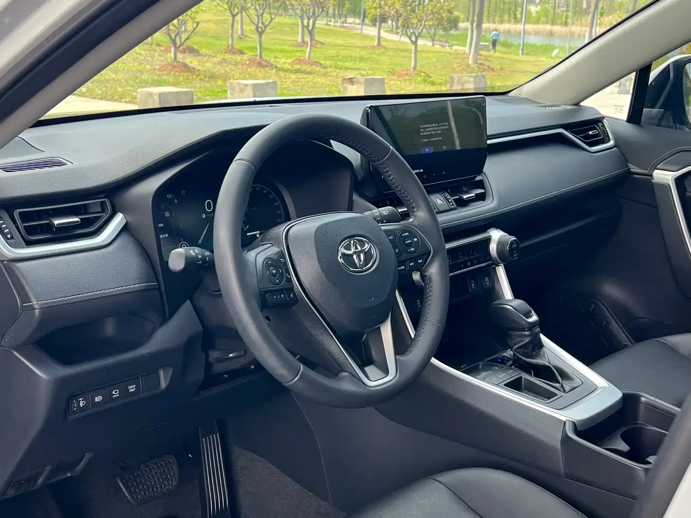 Toyota RAV4 Rongfang 2023 2.0L CVT FWD Style Plus Edition фото 6