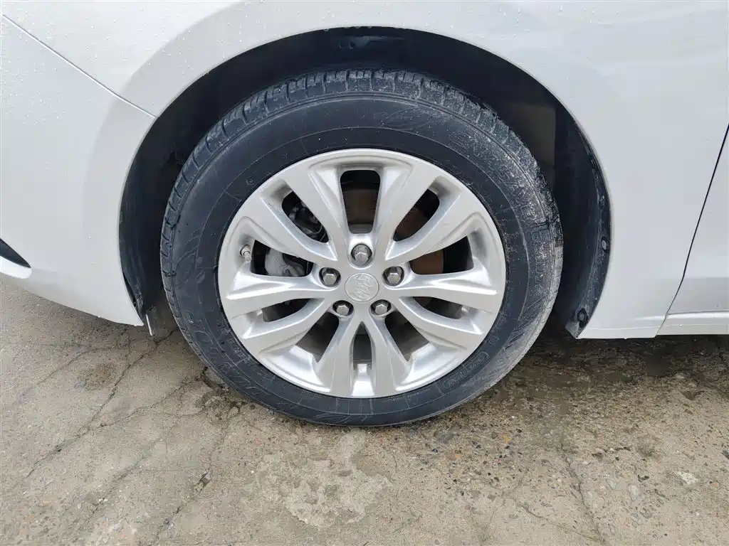 Buick Excelle 2019 15T DCT Connected Elite Type China VI фото 25
