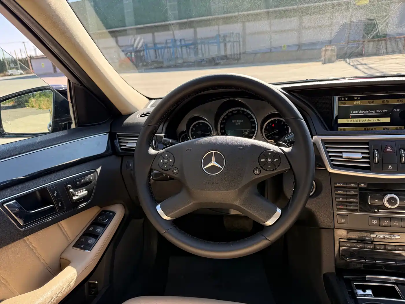 Mercedes-Benz E-Class 2010 E 300 L Fashion фото 10