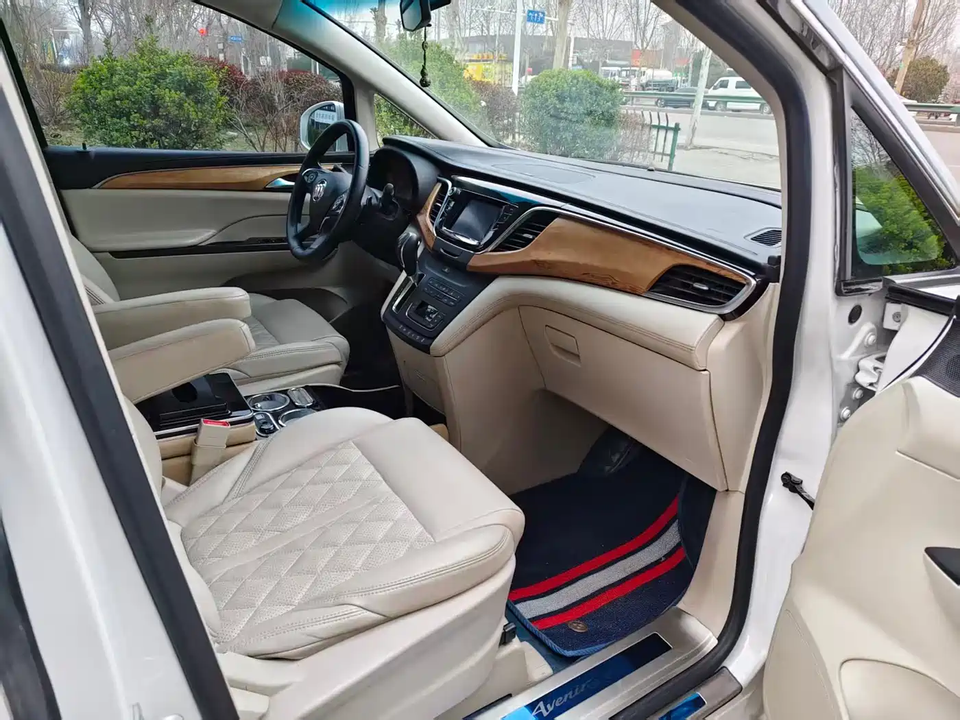 Buick GL8 2018 ES 28T Comfort Type China VI фото 6