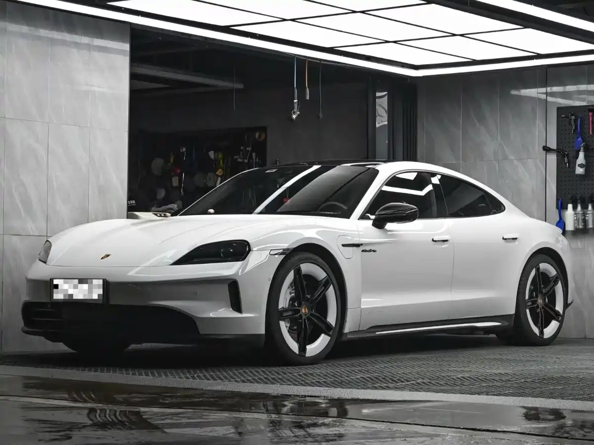 Porsche Taycan 2024 Taycan 4