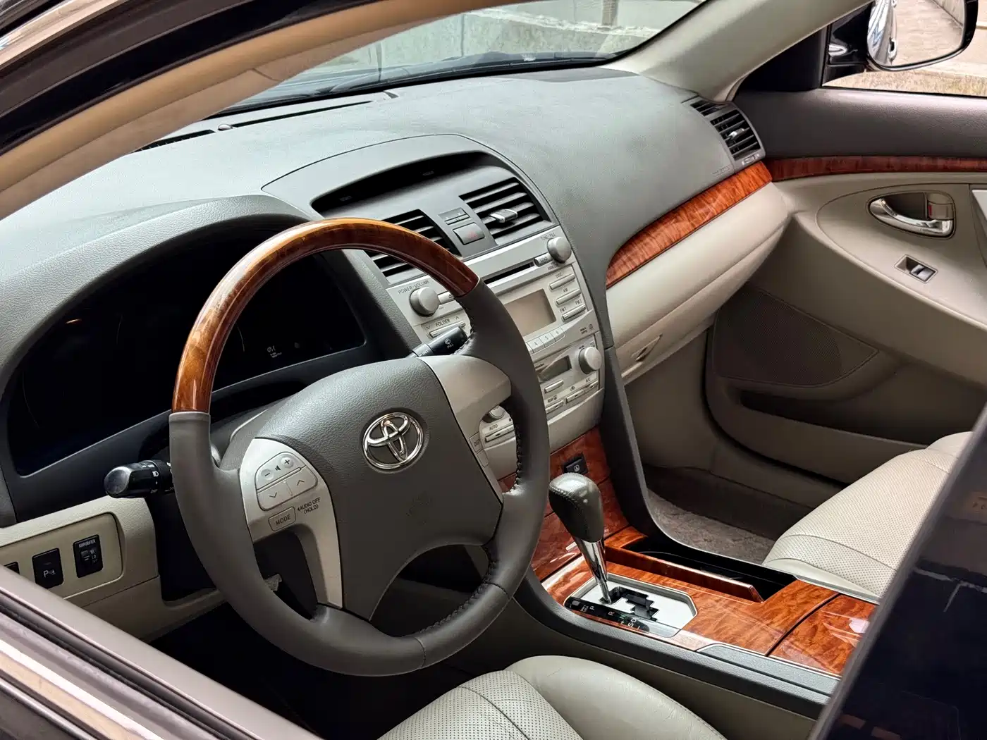 Toyota Camry 2008 2007 240V Premium Edition