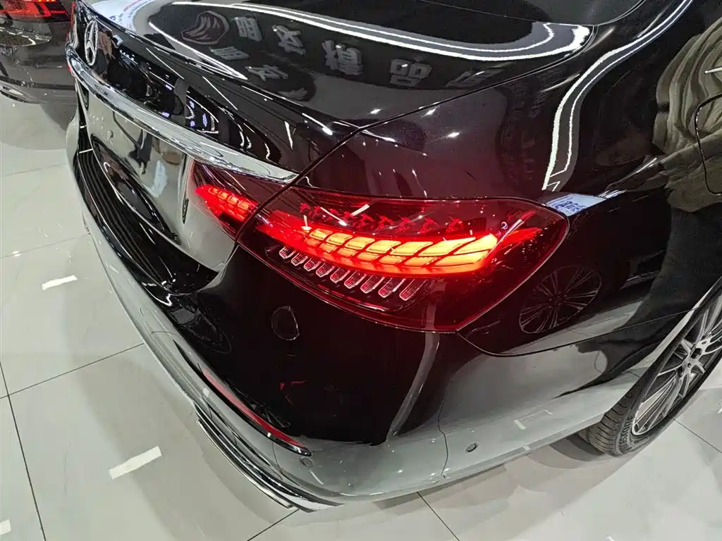 Mercedes-Benz E-Class 2022 E 260 L фото 23