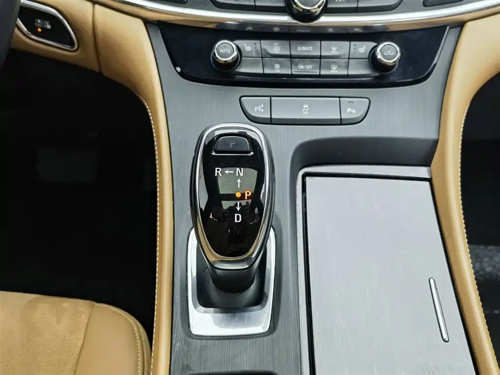 Buick LaCrosse 2018 Model 28T Elite Edition фото 13
