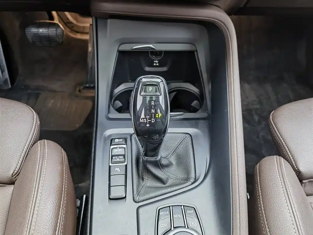 BMW X1 2022 sDrive25Li Leading фото 13