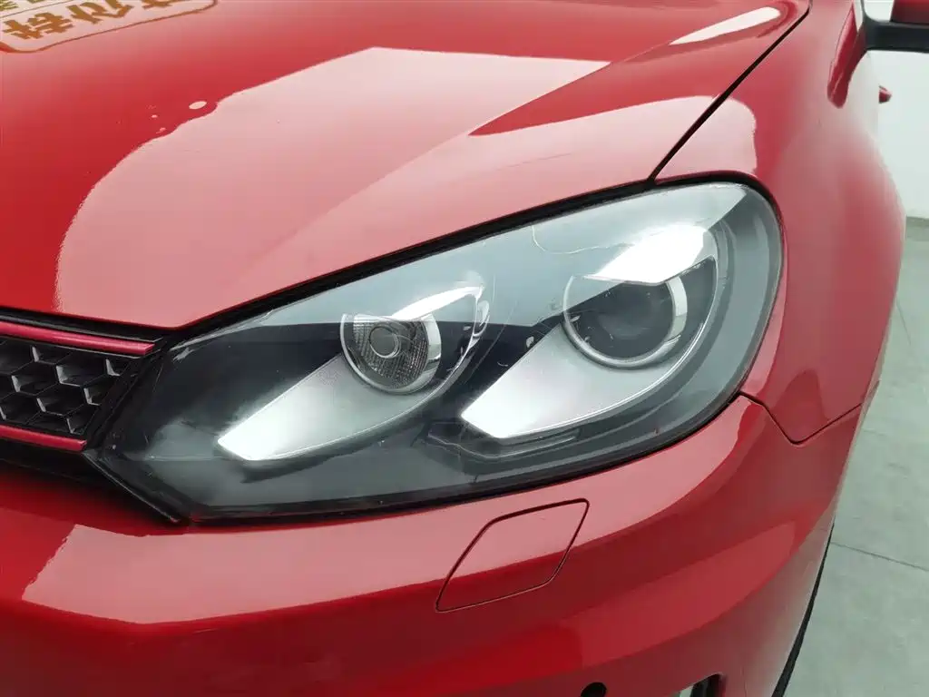Volkswagen Golf GTI 2012 2.0TSI GTI фото 7