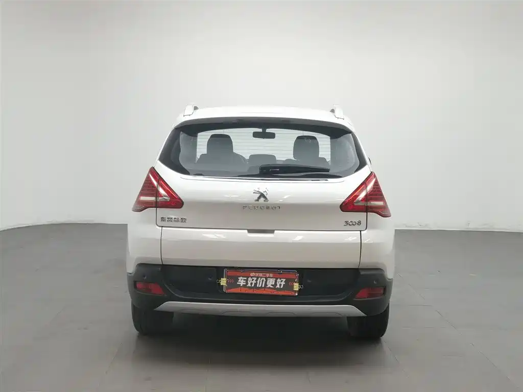 Peugeot 3008 2015 2.0L Automatic Classic Edition фото 4