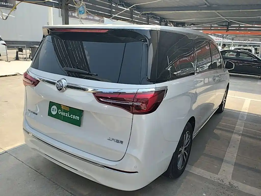 BUICK GL8