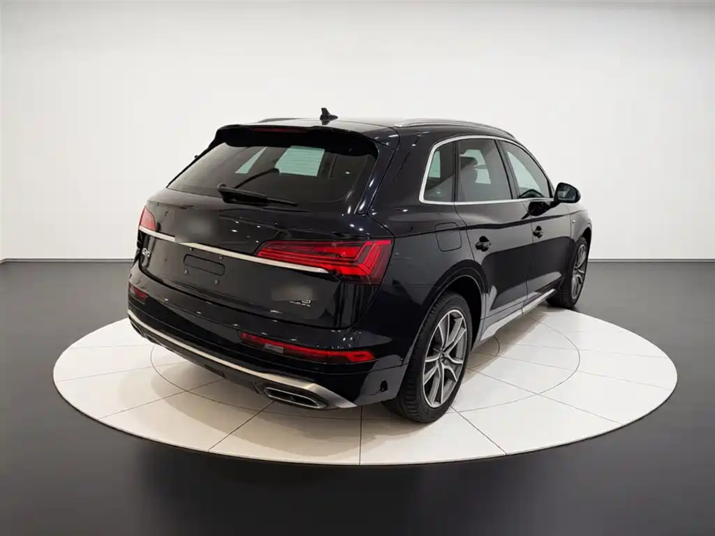 Audi Q5L 2022 Facelift 45T Luxury Dynamic фото 5