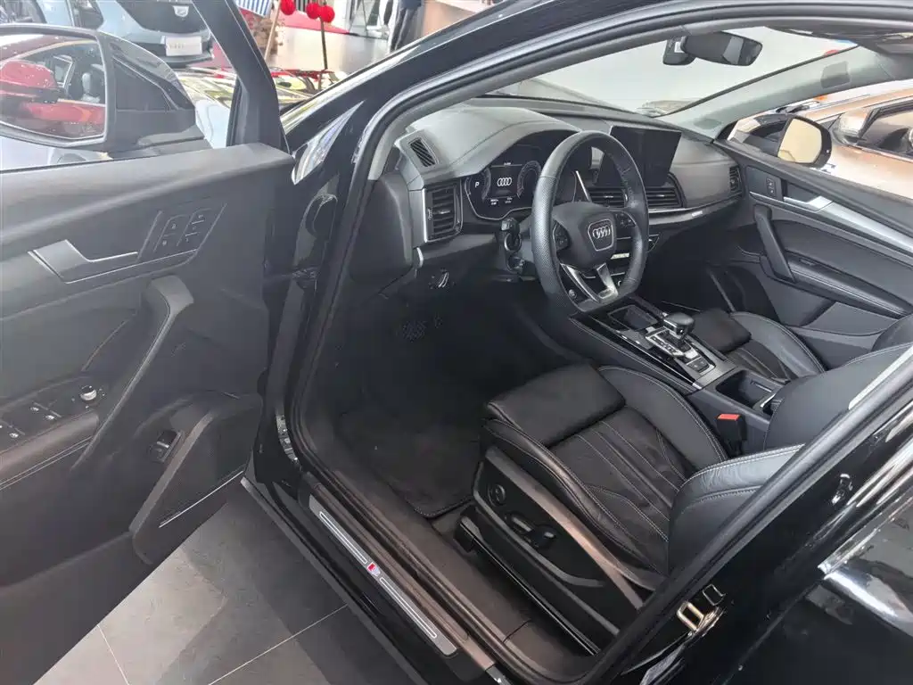 Audi Q5L 2022 Facelift 45T Luxury Dynamic фото 13