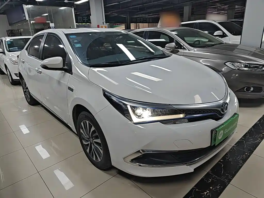 Toyota Corolla Twin Engine E+ 2019 2019 1.8L E-CVT Luxury Edition