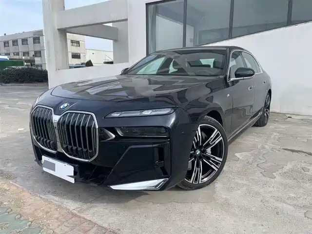 BMW 7 SERIES