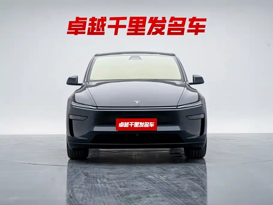 Фото 1 - Tesla Model Y