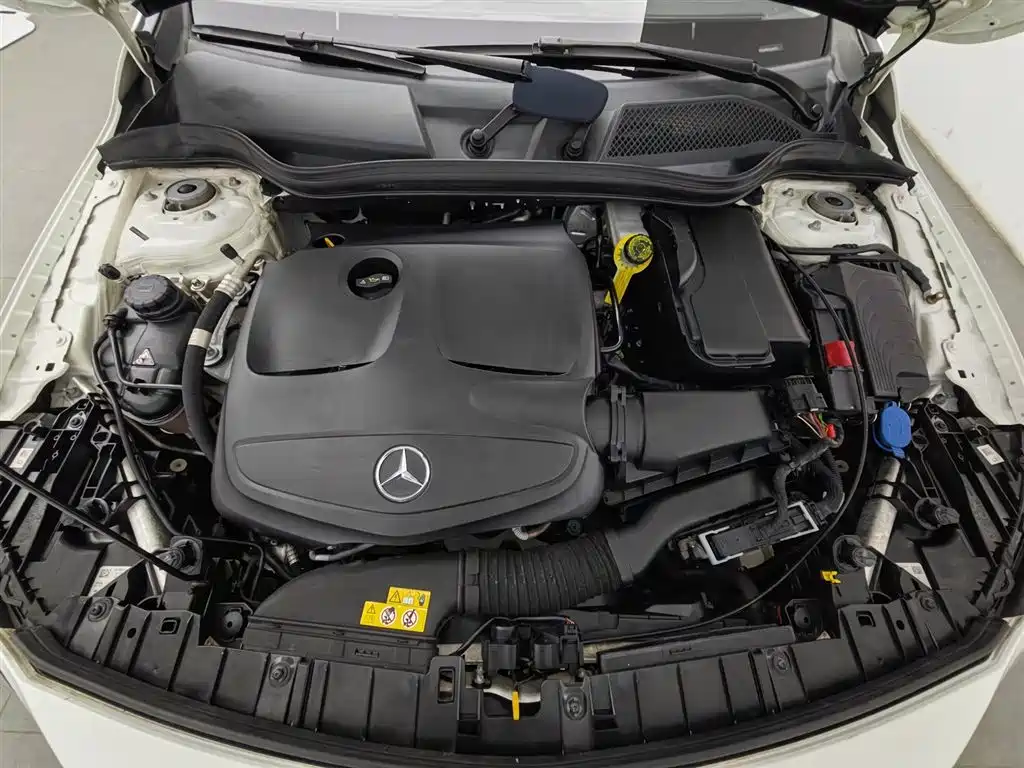 Mercedes-Benz GLA 2018 GLA 220 4MATIC Sport фото 6