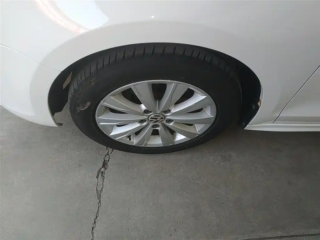 Volkswagen Sagitar 2014 Facelift 1.4TSI Automatic Luxury фото 23