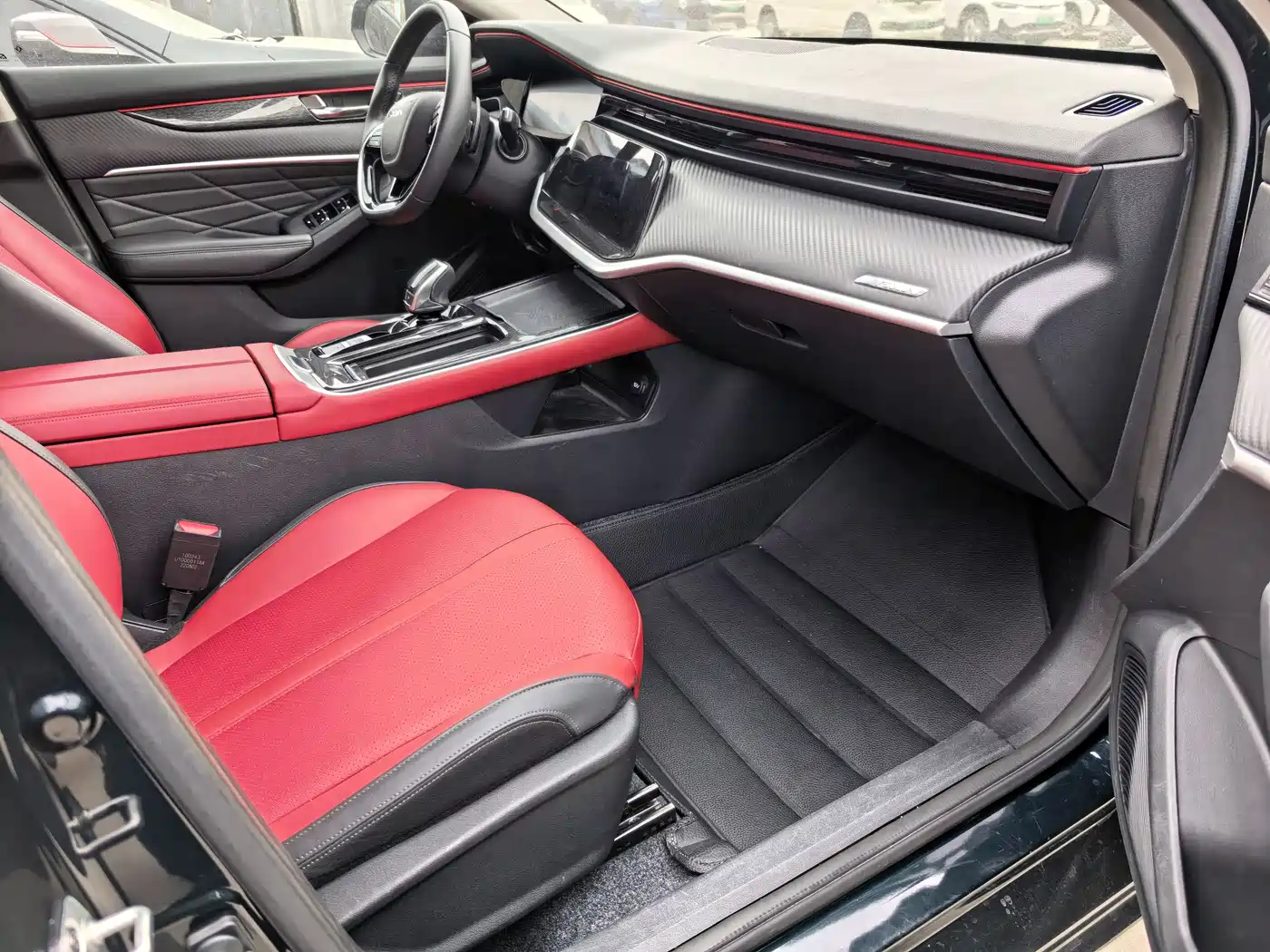 DONGFENG YI HYUN MAX