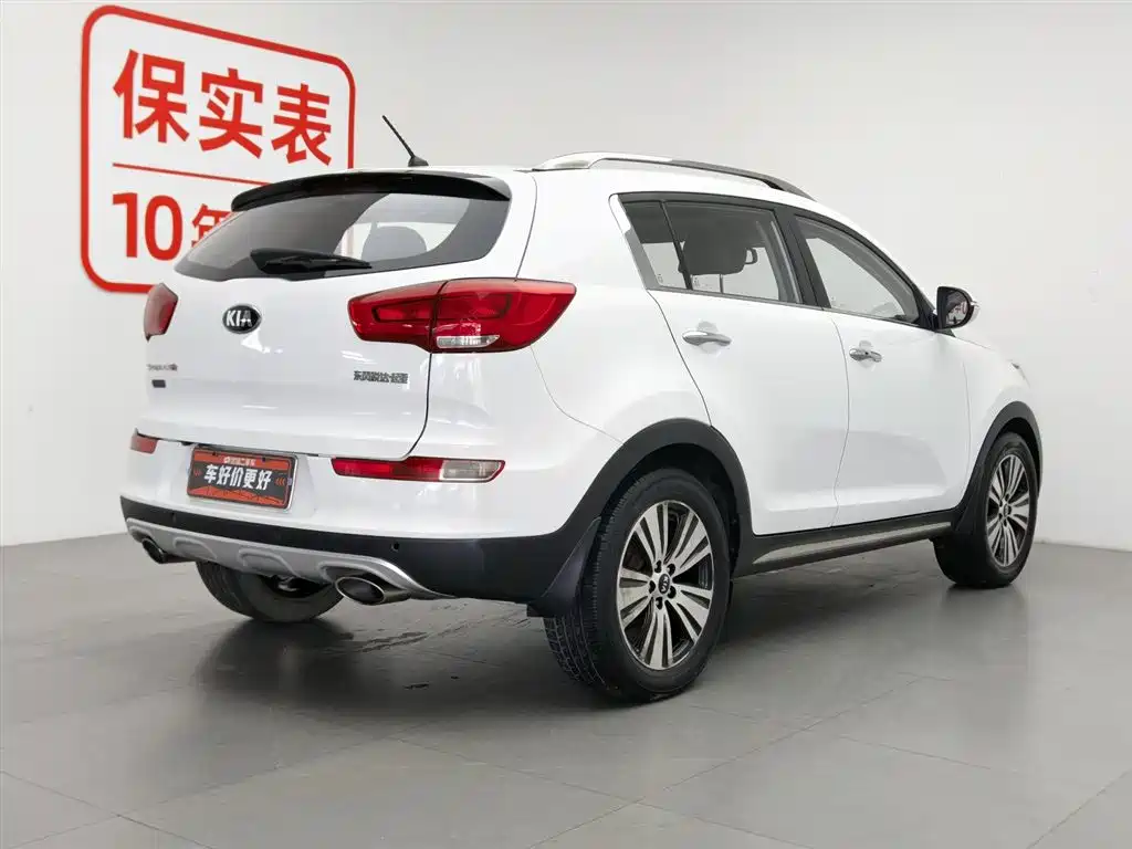 Kia Sportage 2015 2.0L Automatic 2WD DLX фото 2