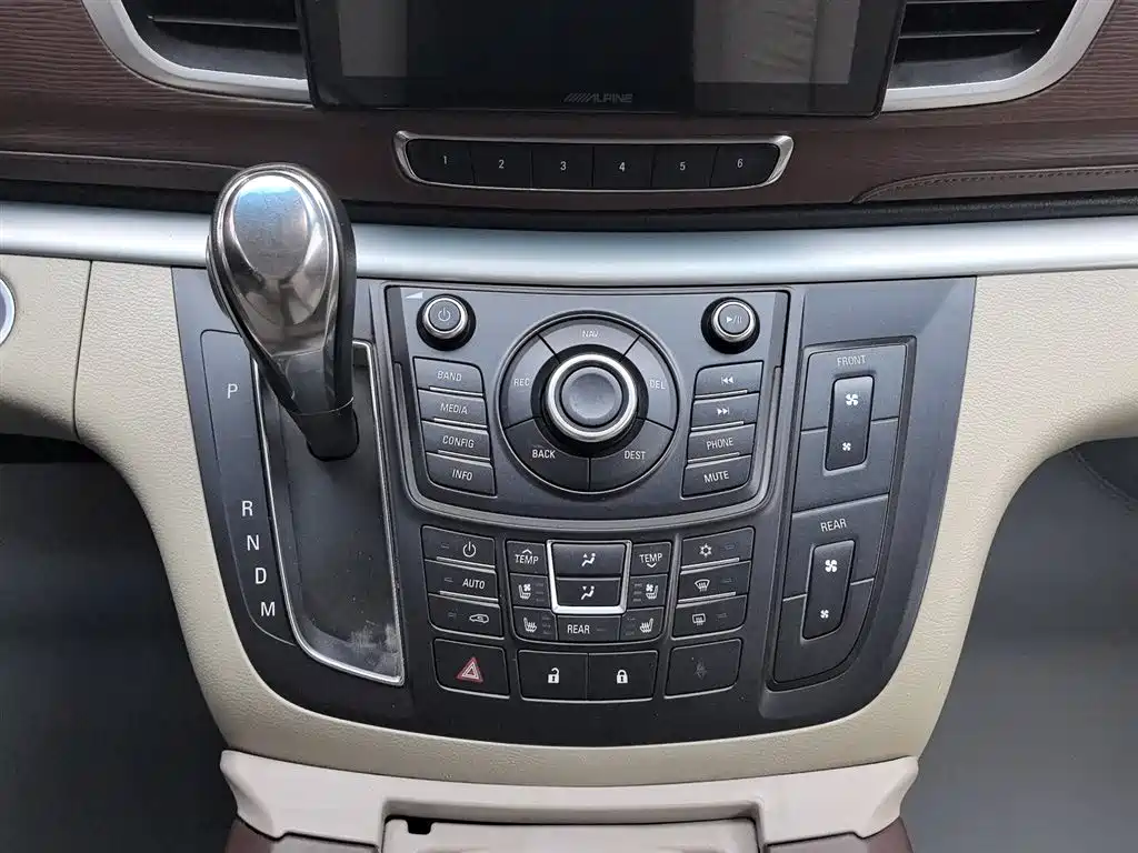 Buick GL8 2014 3.0L XT Luxury Business Flagship фото 13