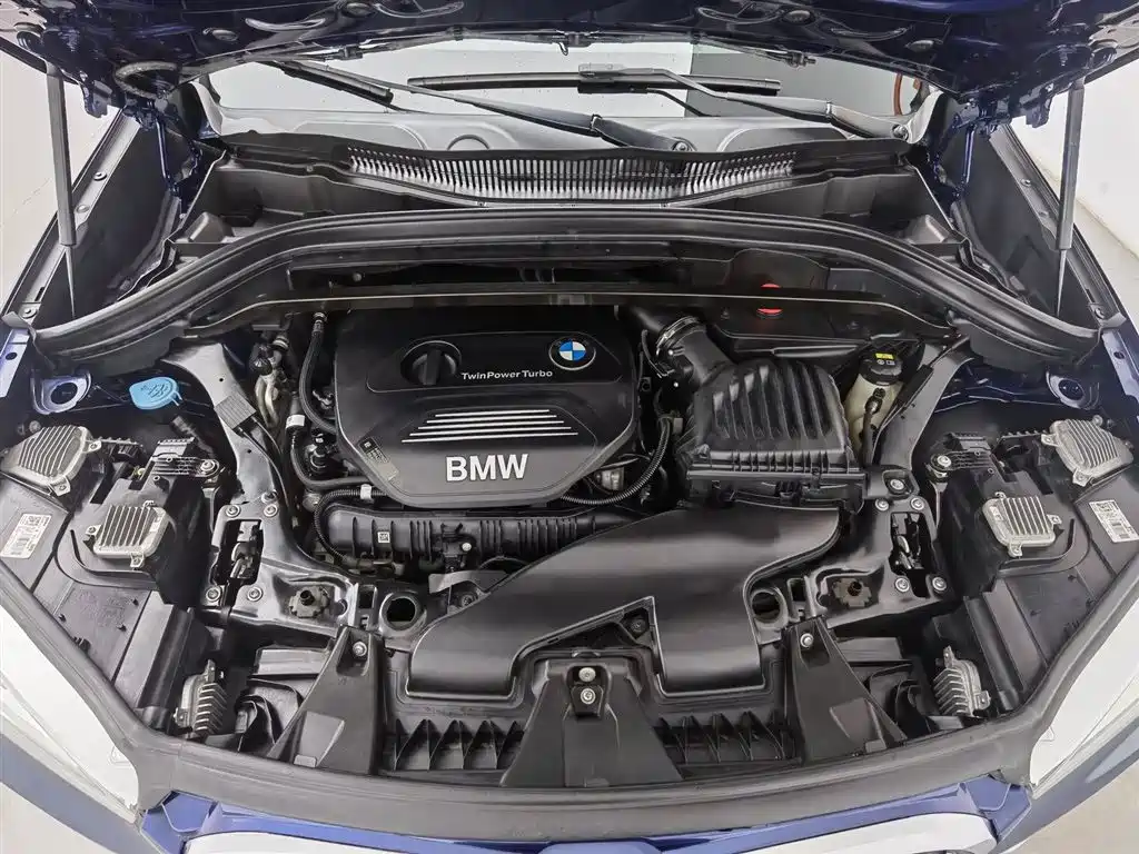 BMW X1 2019 xDrive20Li Premium Model фото 6