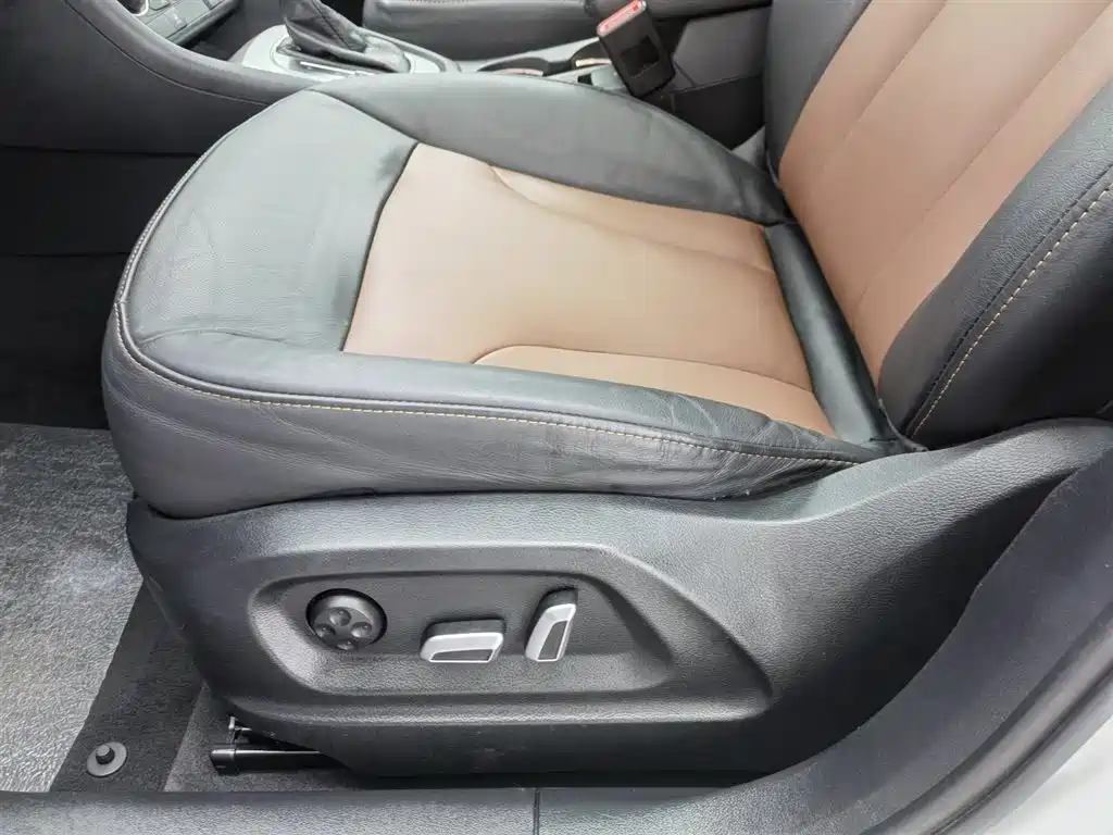 Audi Q3 2018 30th Anniversary Edition 30 TFSI Fashion фото 20