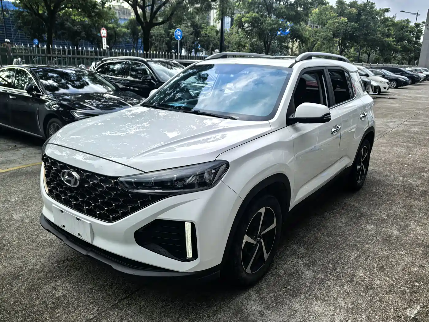 Hyundai Beijing Hyundai ix35 2021 2.0L Automatic 2WD GLS Leading Edition