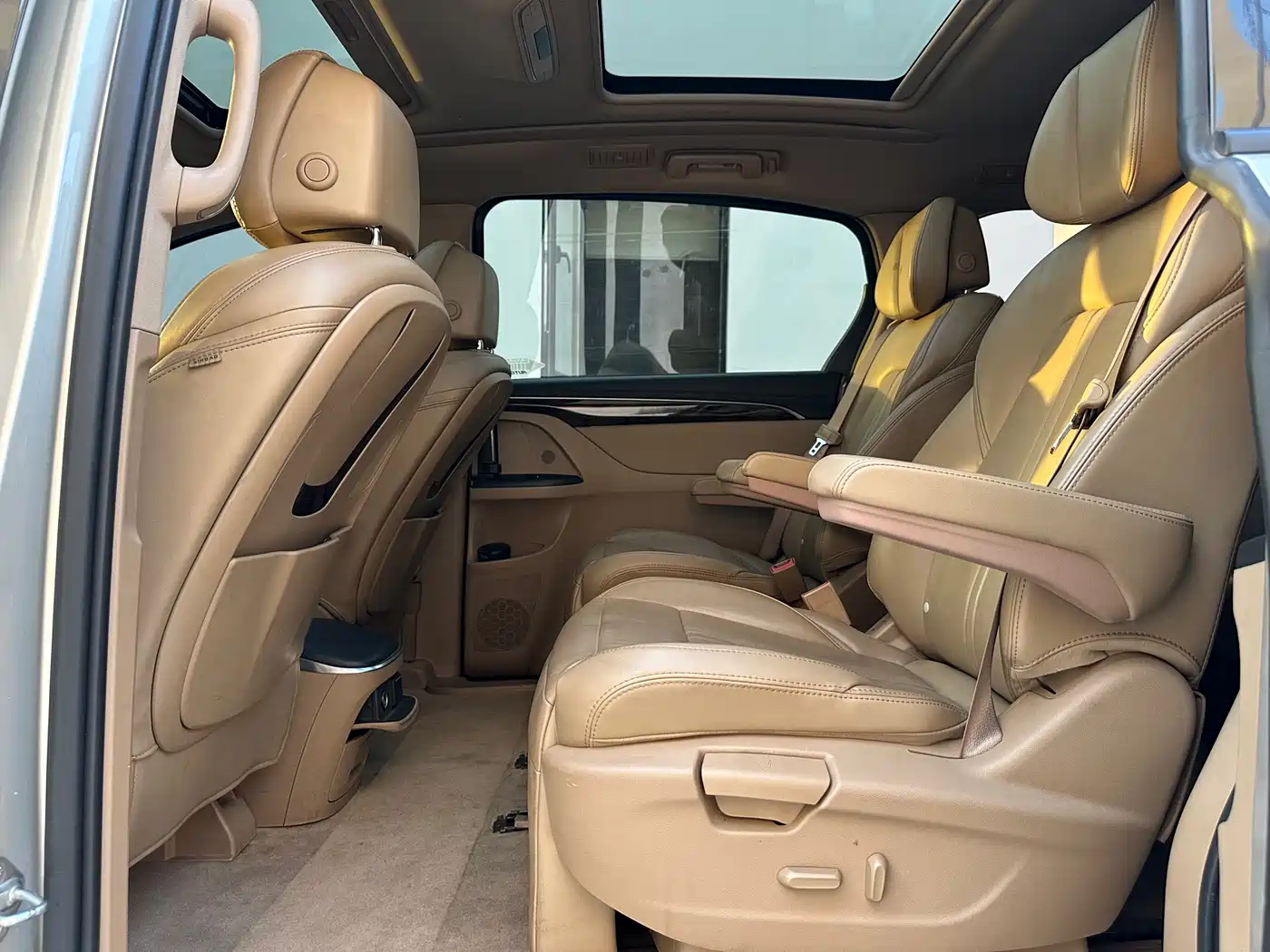Buick GL8 2017 ES 28T Luxury China V фото 12