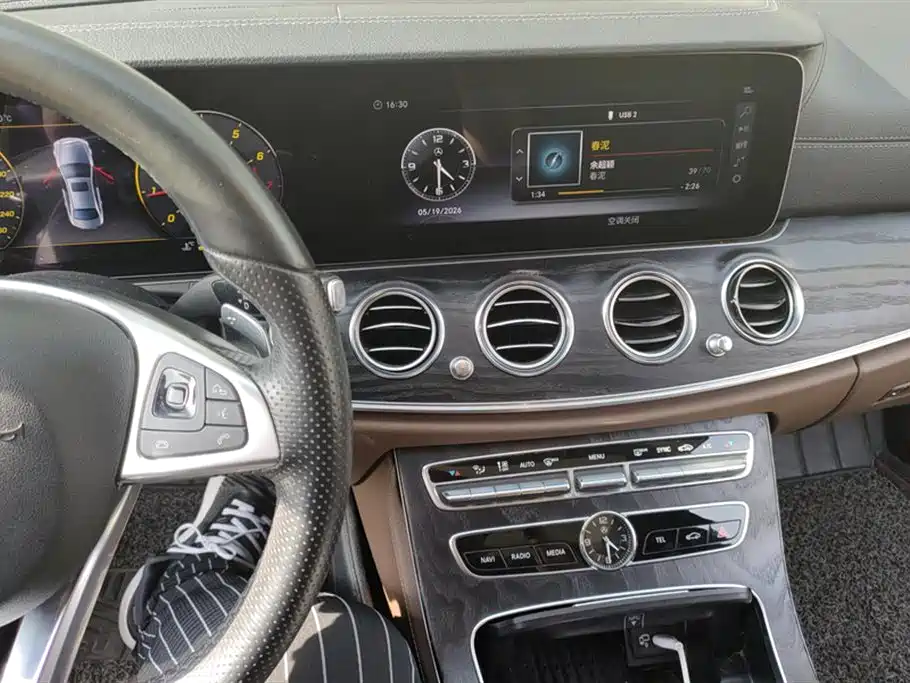 Mercedes-Benz E-Class 2018 E 300 L Sport Fashion фото 13