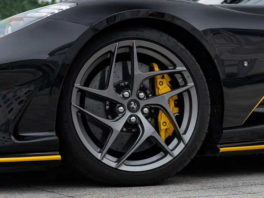 Ferrari 812 2019 2017 6.5L Superfast