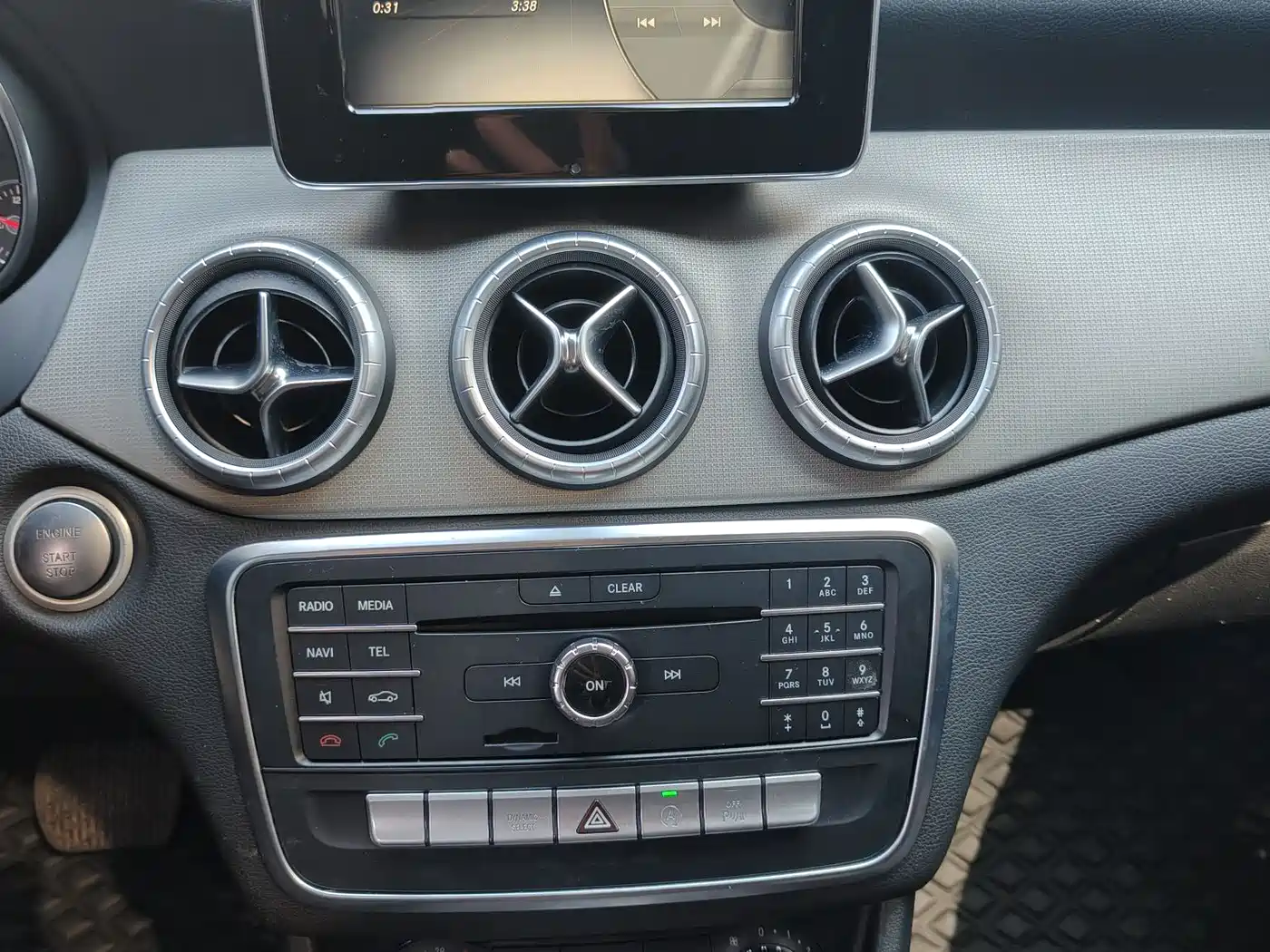 Mercedes-Benz CLA (Import) 2016 CLA 200 Sport фото 10
