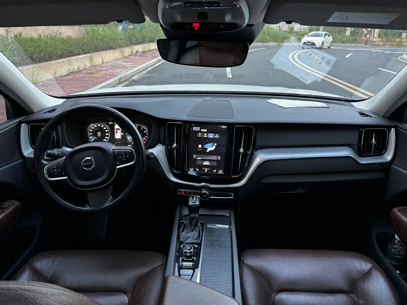 Фото 14 - Volvo XC60