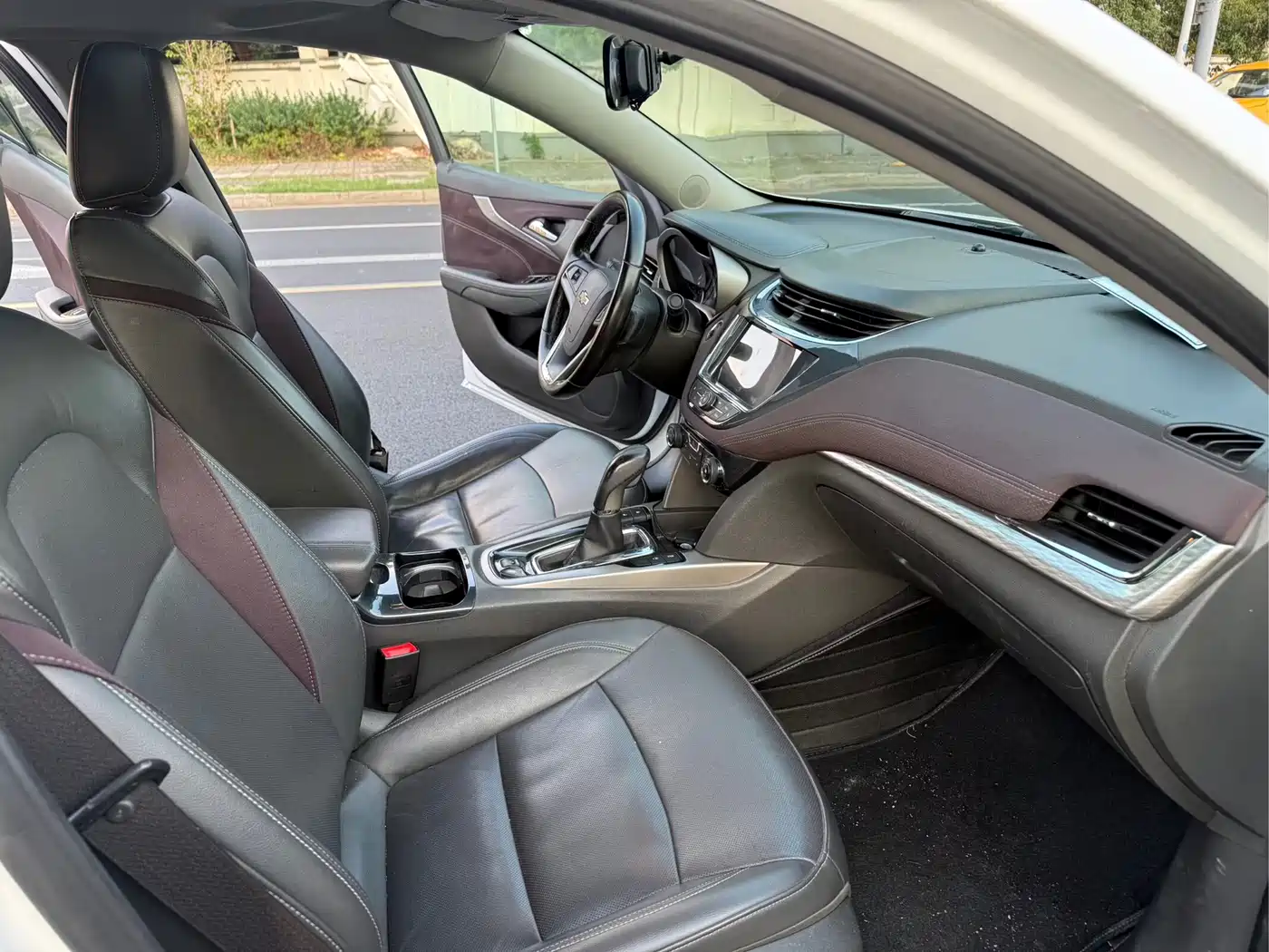 Chevrolet Malibu 2017 1.5T Automatic Luxury Edition фото 9