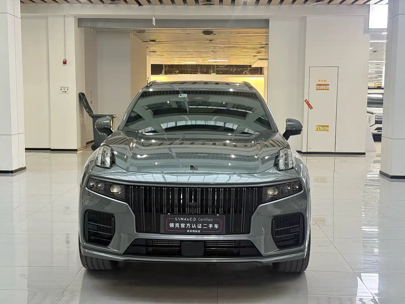 Lynk & Co 09 EM-P 2021 2.0T PHEV Halo 6-seater фото 2