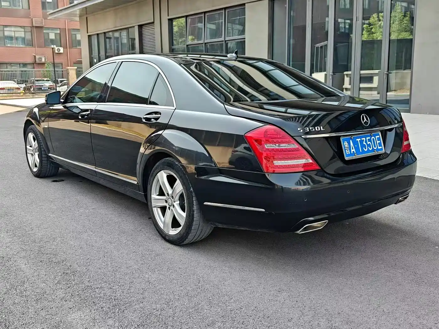 Mercedes-Benz S-Class 2011 S 350 L CGI фото 6