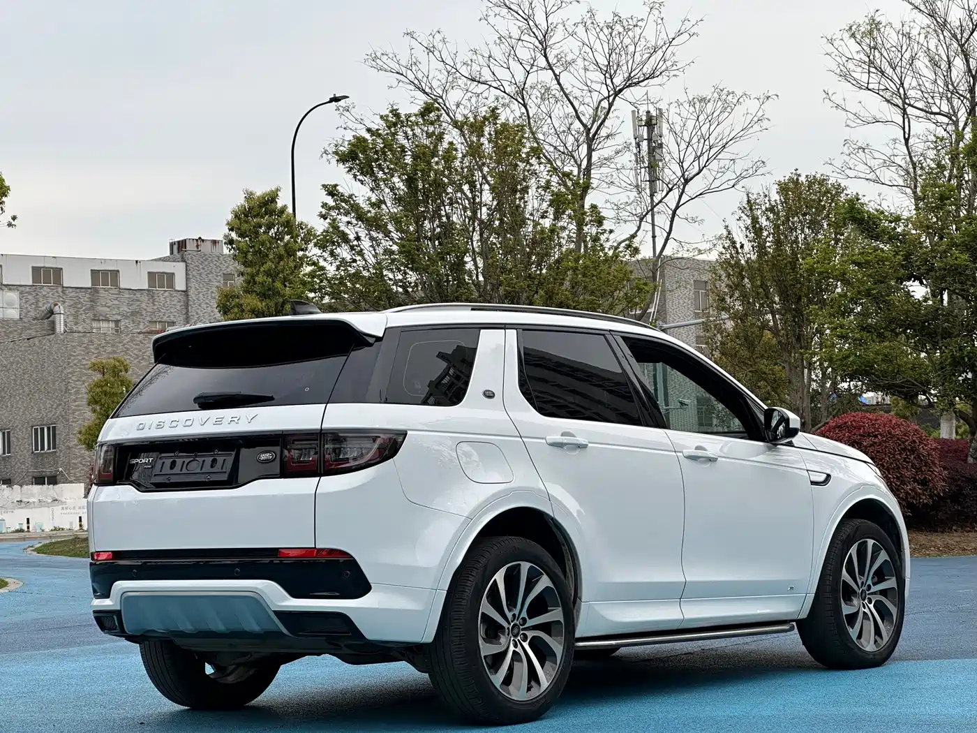 Land Rover Discovery Sport 2022 Model Year Facelift 249PS Metropolitan Edition фото 11