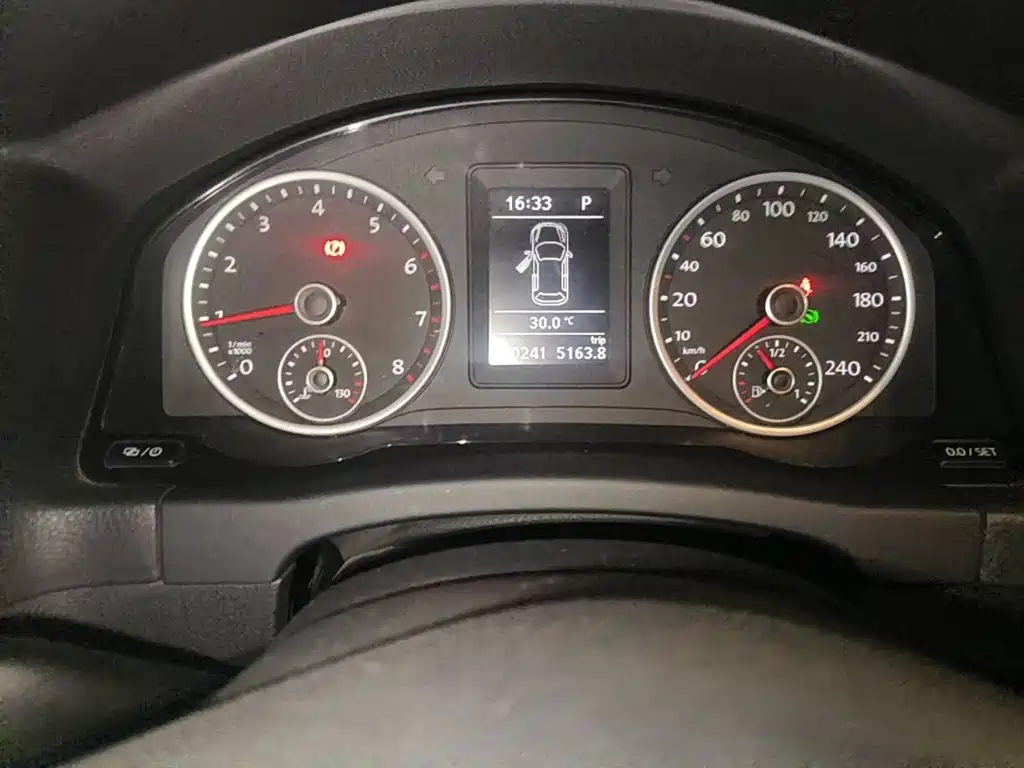 Фото 4 - Volkswagen Tiguan