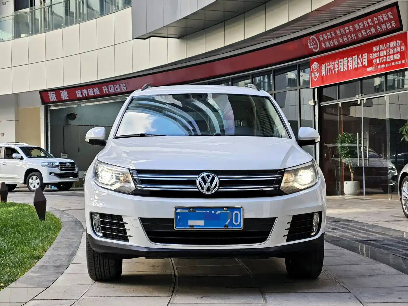 Volkswagen Tiguan 2015 1.8TSI Automatic 2WD Comfortline фото 2