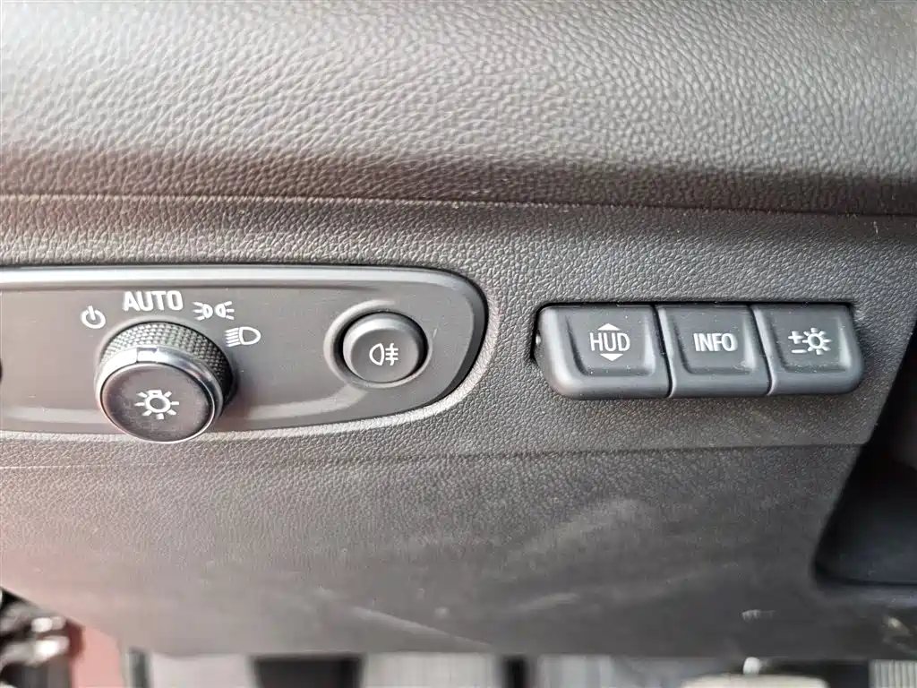 Buick Envision Plus 2022 Envision Plus Avenir 5-Seater фото 18
