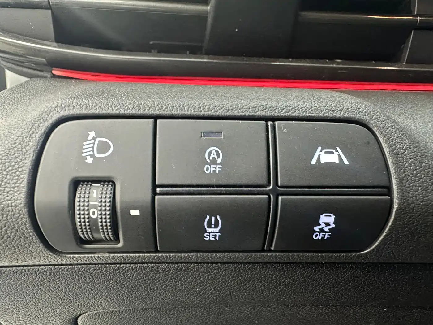Hyundai Elantra 2022 240TGDi DCT LUX Premium Edition фото 12