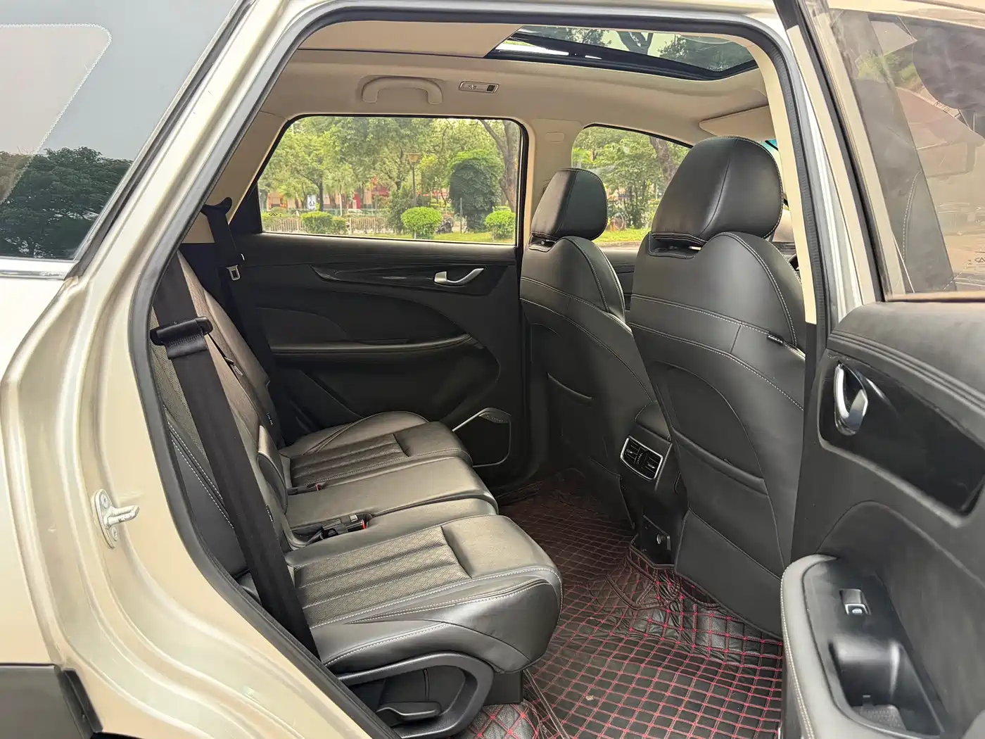 Jetour X90 2019 2019 1.5T Automatic Zunxiang 5-seater China V