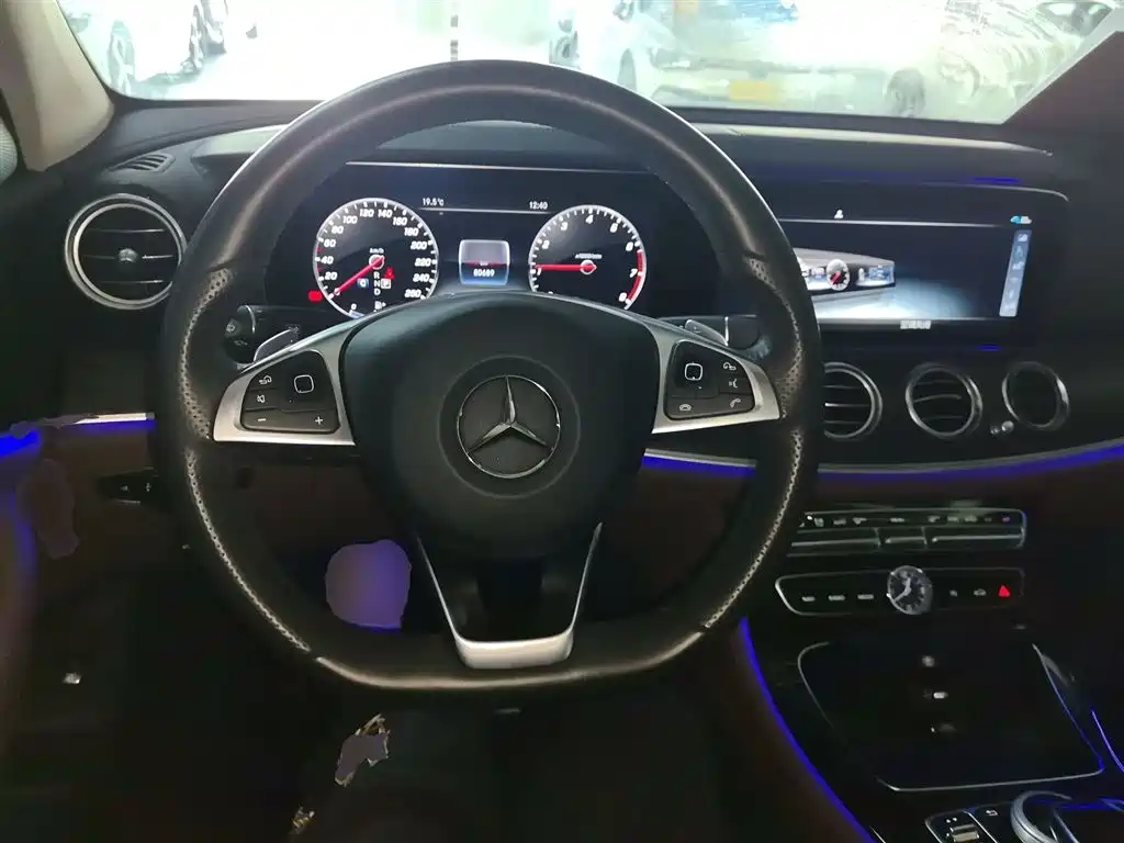 Mercedes-Benz E-Class 2016 E 200 L Sport Type фото 7