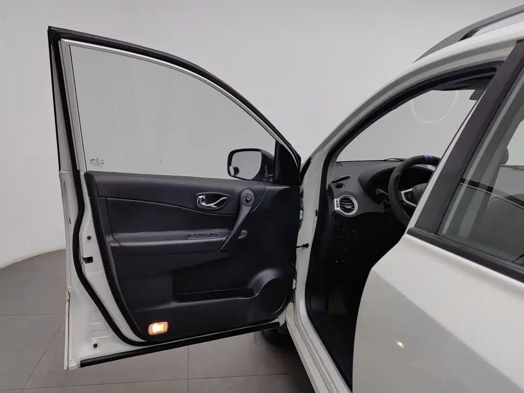 Renault Koleos (Import) 2014 2014 Facelift 2.0L 2WD Fashion Edition