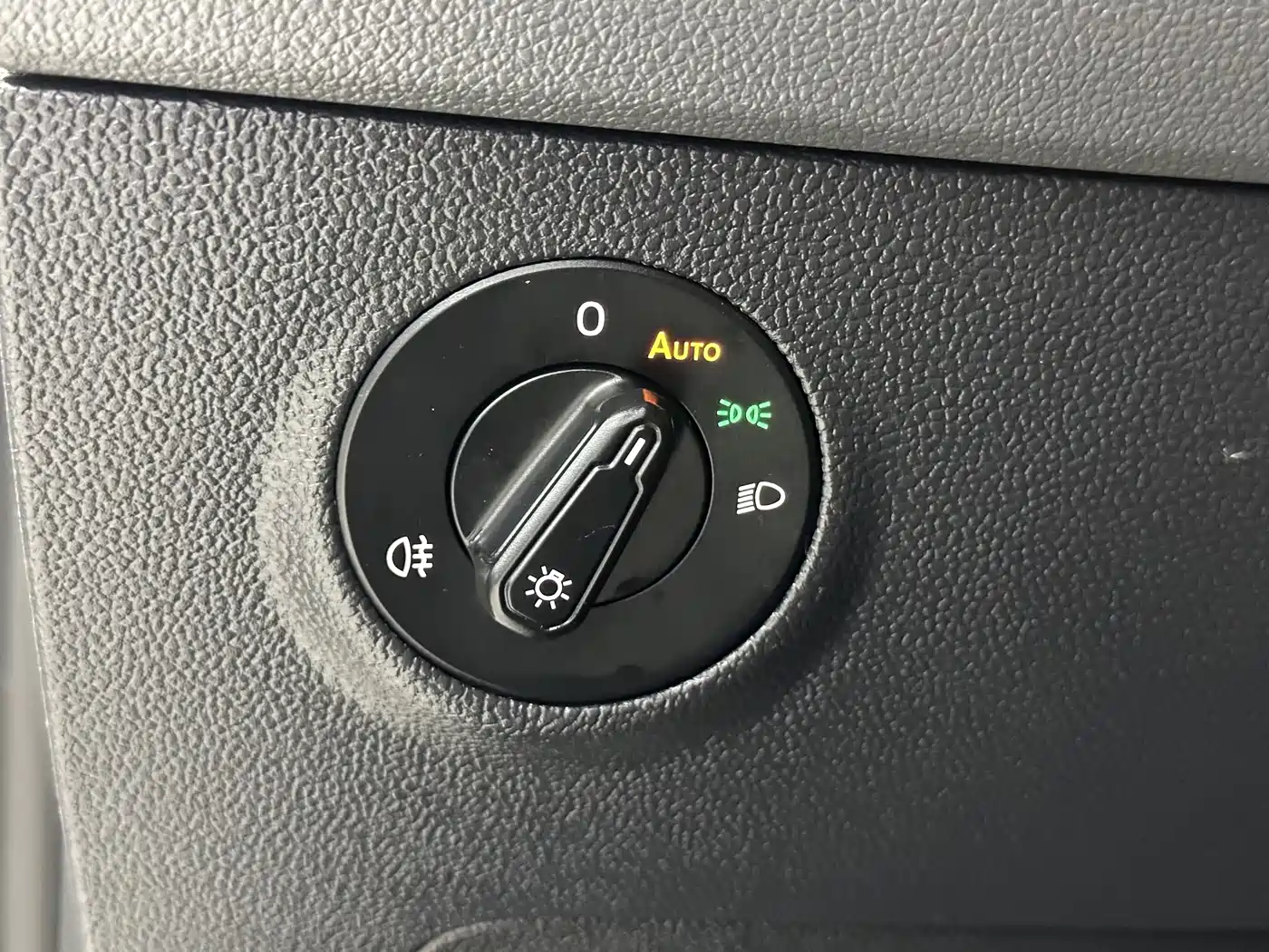 Volkswagen Tharu 2022 280TSI 2WD Trend фото 25