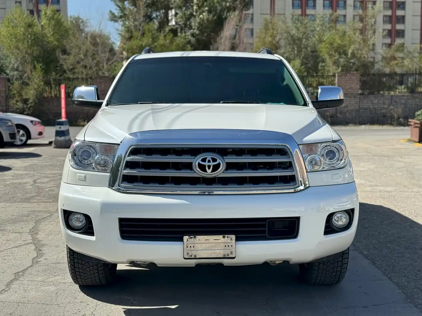 Toyota Sequoia 2012 2010 5.7 Platinum Edition