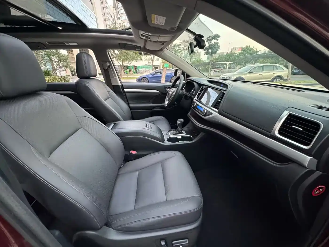 Toyota Highlander 2015 2.0T AWD Luxury Edition 7-seater фото 10