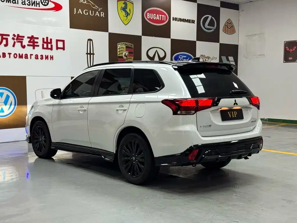 Mitsubishi Outlander 2022 2021 2.0L 2WD Yaodong Edition 5-seater