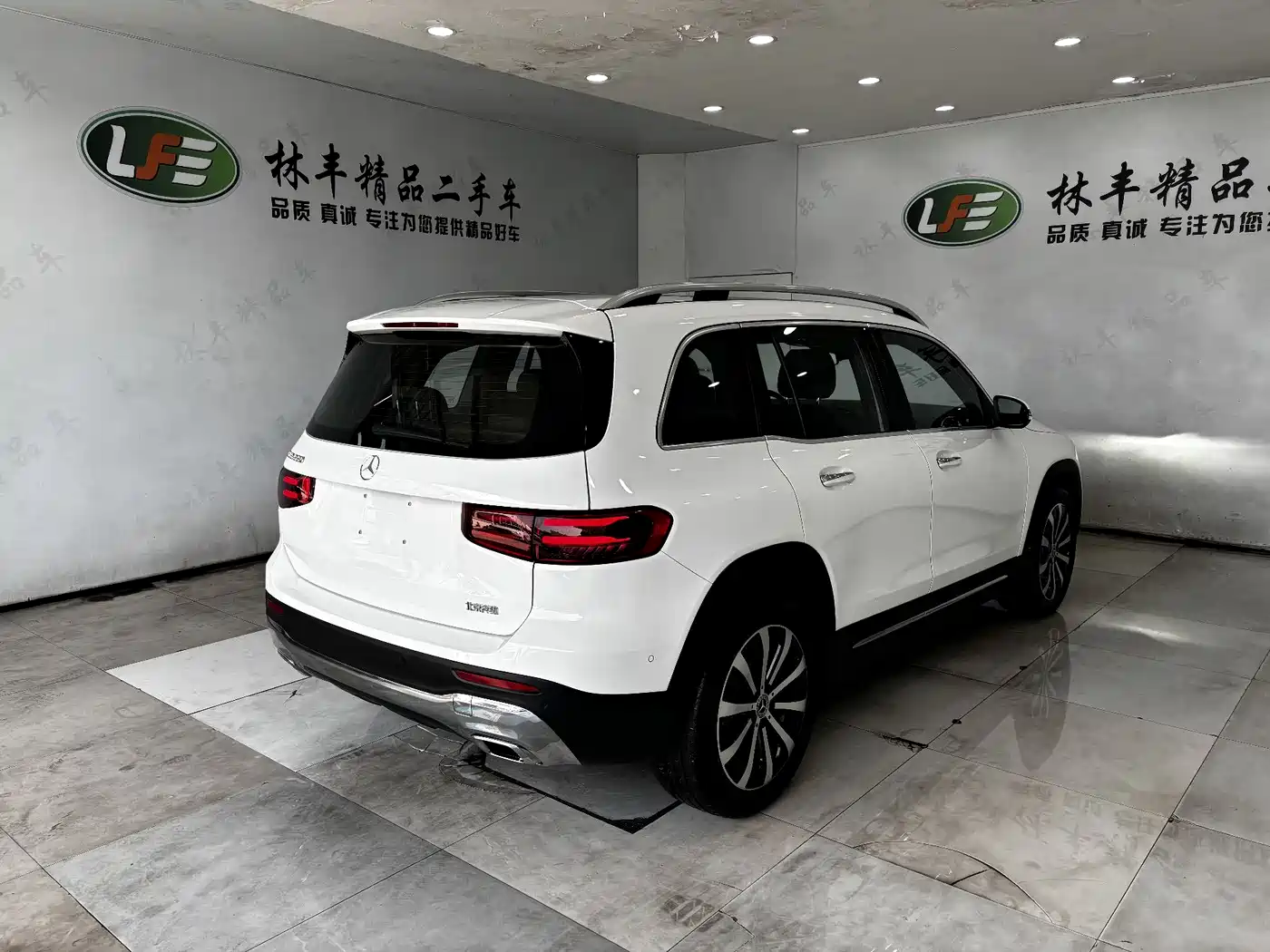 Mercedes-Benz GLB 2025 Model GLB 220 Fashion Style фото 5