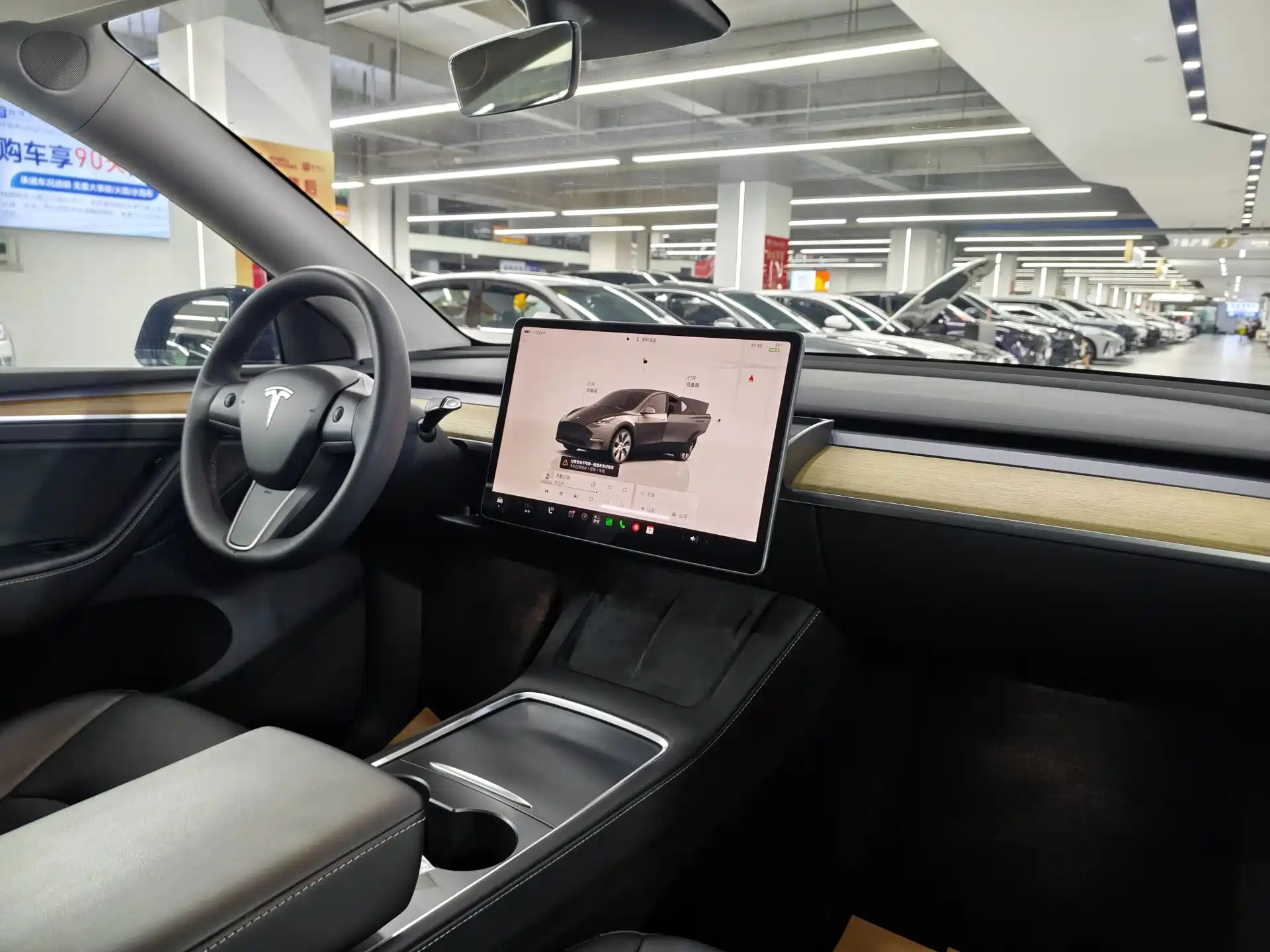 Фото 9 - Tesla Model Y
