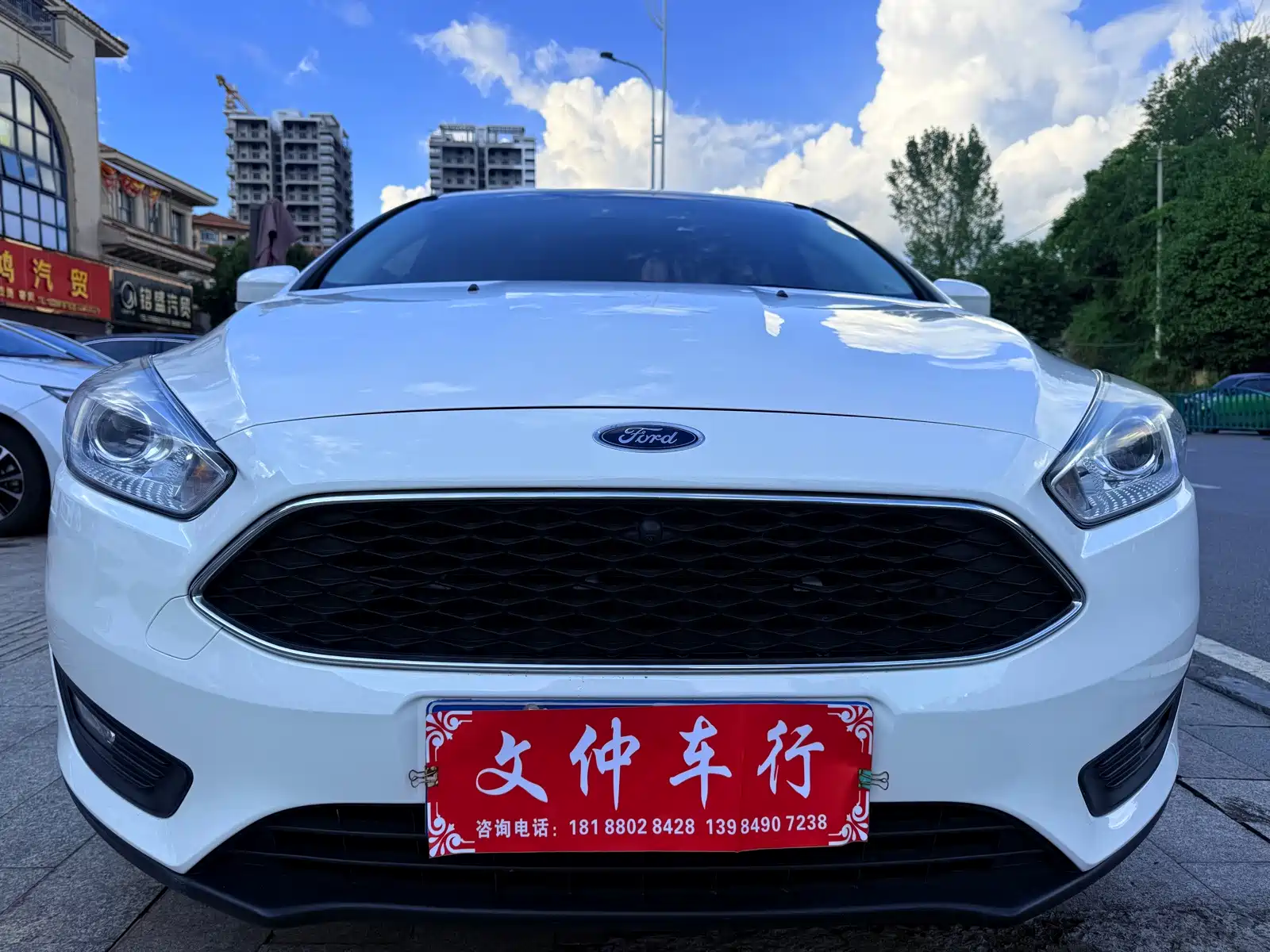 Фото 2 - Ford Focus