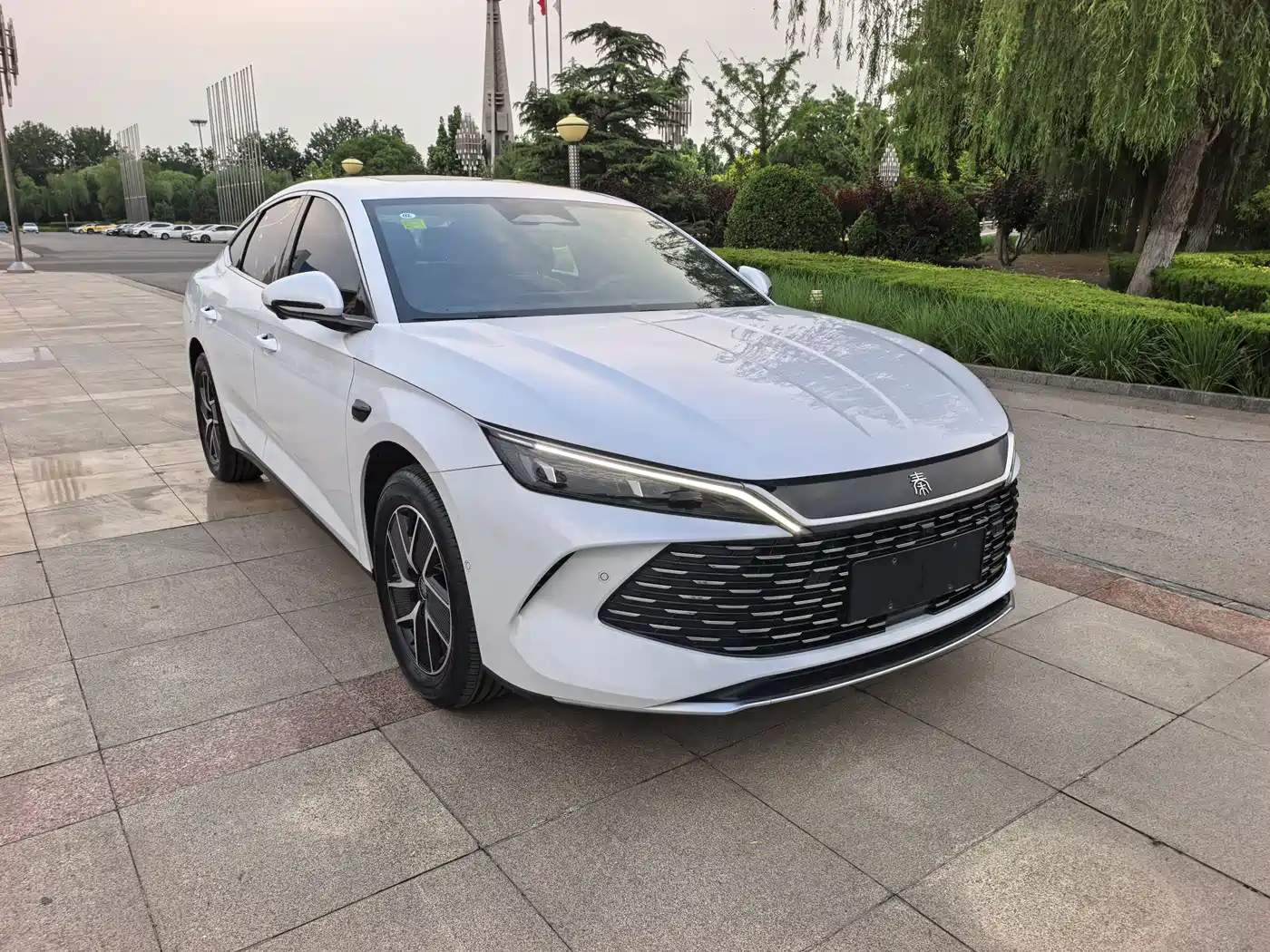 BYD Qin L 2025 DM-i Smart Drive Edition 120KM Leading фото 3