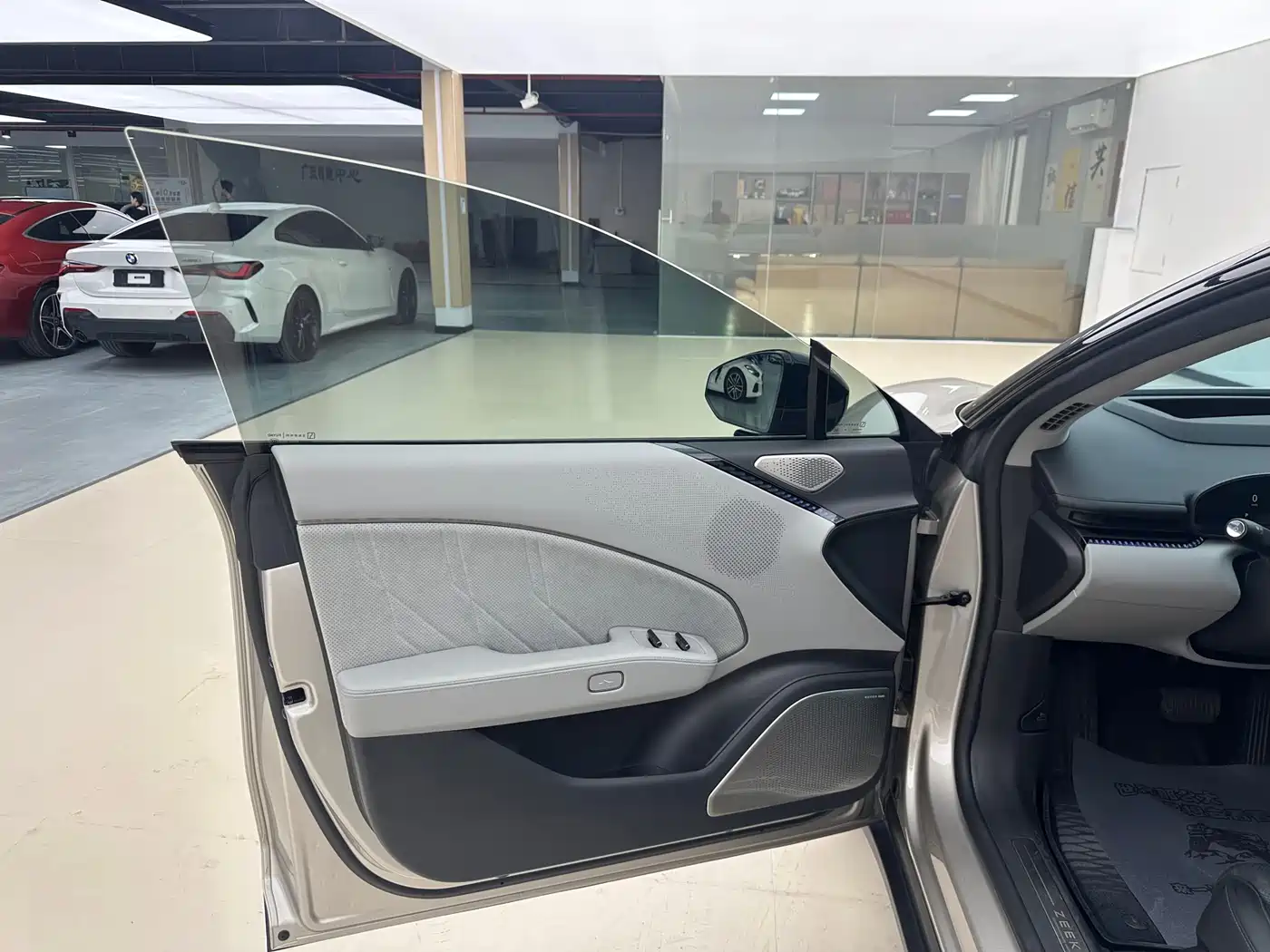 ZEEKR EXTREME KRYPTON 007